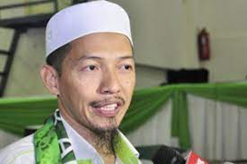 Ramai yang mengulas mengenai nik omar. Dap Acting Like Police Says Nik Aziz S Son Malaysia Today
