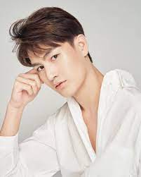 Pemain serial why r u the series itu telah ditahan oleh polisi setelah pacarnya meninggal karena beberapa luka tusukan di sebuah townhouse di bangkok pada jumat (6/8/2021) dini hari. Idsjgpuwnwzn6m