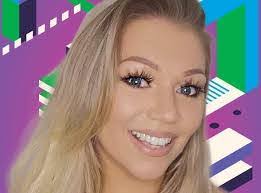 Jennifer Demeter's Instagram, Twitter & Facebook