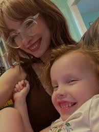 Autistic girl creates Arizona gift products