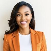 Jasmine Collier's Instagram, Twitter & Facebook