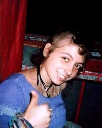 El 8 de enero de 1988 nace en Cáceres (Extremadura) la activista anarquista  y anarcosindicalista María Belén Galán Sosa. Con su familia se trasladó a  Algeciras (Andalucía). Hacia 2002 entró a formar