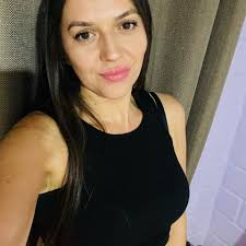 Profile for C'lindas Centro de Belleza.