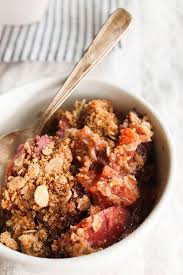 Crumble Peches Et Flocons D Avoine Vegan Aime Mange Recette Crumble Peche Alimentation Crumble