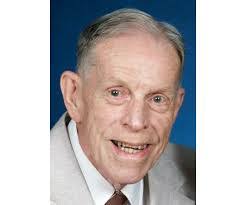 Roxanne Mchugh's Instagram, Twitter & Facebook