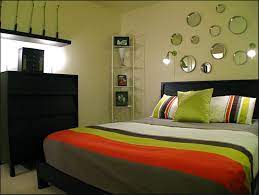 43 Perfect Small Bedroom Decorating Ideas On A Budget Homeandcraft Small Bedroom Decor Simple Bedroom Design Simple Bedroom Decor