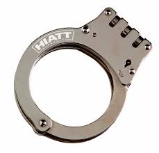 We update our offer frequently. Hiatt Oversized Hinge Handcuff