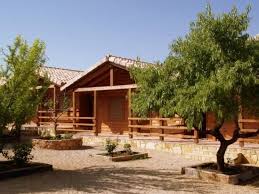 Cada estancia de esta casa rural en ruidera dispone de amplias habitaciones, cocina totalmente equipada, baã disfrutar de naturaleza y de la tranquilidad caracterãƒæ'ã‚âsticas de estos parajes de albacete estãƒæ'ã‚â¡ a tu alcance si eliges nuestras casas rurales en las lagunas de ruidera. Casas Rurales En Lagunas De Ruidera Desde 22 Hundredrooms
