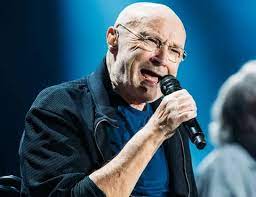 Tony banks, phil collins and mike rutherford will play 10 uk and ireland dates later this year. La Tremenda Caida De Phil Collins Que Lo Dejo En Silla De Ruedas Radio Mitre