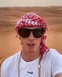 Footballers ⚽⚽ in glasses 🕶️👓. Who heat them all ✓. 🙋/🗣️