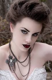 In fact, a lot of the time, it's creative coifing that makes the entire outfit. 19 Spooky Yet Chic And Stylish Halloween Hairstyles Ideas Styleoholic
