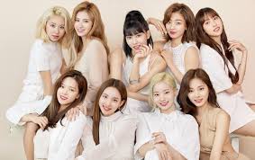 Jangan lupa komen ya menurut kalian siapa pertama cantik dan paling belakang tapi. Wajah Tanpa Make Up 2 Member Ini Disebut Tercantik Oleh Penata Rias Twice