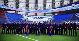 Bagi mudah mengenal pasti simpulan bahasa, identiti atau ciri yang lazim ialah simpulan bahasa biasanya terdiri daripada dua patah perkataan. Astaka Luciano Figueroa Iktiraf Jasa Bekas Penyerang Jdt Kitareporters Semua Boleh Jadi Reporter