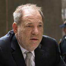 Two and a half years after multiple instances of sexual misconduct came to light, a court in new york has sentenced the former film mogul harvey weinstein to 23 years. Harvey Weinstein Metoo Bewegung Feiert Urteil Anklage In Los Angeles Stern De