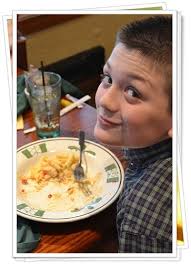 $100 Olive Garden Gift Card Giveaway! {Our Family Lunch with Friends}