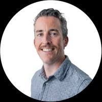 Timothy Howarth's Instagram, Twitter & Facebook