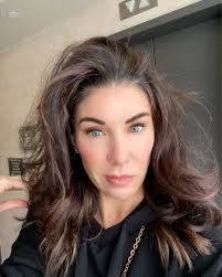 Jessica Larson (@evolvewith_jessica) • Instagram photos and videos