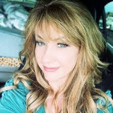 Shari Cooper's Instagram, Twitter & Facebook