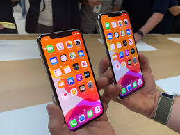 If you're a film buff or mobile gaming fan, iphone xs max. Apple Iphone 11 Pro Max And Iphone Xs Max Compared Which One To Buy