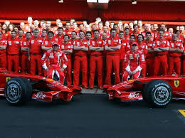 skudeˈriːa ferˈraːri) is the racing division of luxury italian auto manufacturer ferrari and the racing team that competes in formula one racing. 1 Fahrer Teamchef Co Das Ist Das Beste F1 Team Aller Zeiten