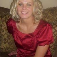 Andrea Nielsen's Instagram, Twitter & Facebook