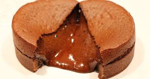 On Pourrait Dire Que C Est Un Eternel Recommencement Que De Travailler Le Chocolat Sauf Qu En Patisserie L Etonnemen Tarte Au Chocolat Chocolat Tout Chocolat