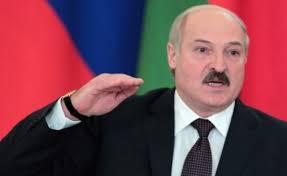 On je naveo da je na prošlogodišnje antivladine proteste odgovorio bez uplitanja oružanih snaga drugih država, ali je dodao da neće oklevati da pozove rusku vojsku ako bude neophodno, prenela je državna agencija belta. Belarus President Lukashenko Dismisses Prime Minister Novinite Com Sofia News Agency