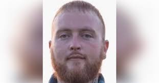 Alex Eversole's Instagram, Twitter & Facebook