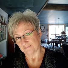 Grab some hula hoops for this adorable patriotic display! ❤️🤍💙 #reels  #diy #patriotic #hulahoop #floral