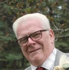 Peter Lowry's Instagram, Twitter & Facebook