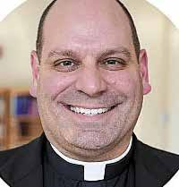 Volunteers build school chapel