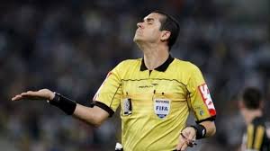 Gp o jogo entre a natação, o btt e os colossos psg e juventus. Arbitragem Polemica Para Athletico X Inter Noticias Inter