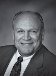 Robert Reames's Instagram, Twitter & Facebook