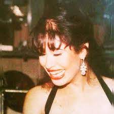 Selena quintanilla, the late queen of tejano music, is getting her own hologram, per an announcement that was made on her official facebook page. Selena Collection On Instagram What A Beautiful Smile And A Beautiful Human Being Selena Looks So Beautifu In 2021 Selena Quintanilla Selena Selena Quintanilla Perez