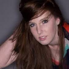 Lauren Tew's Instagram, Twitter & Facebook