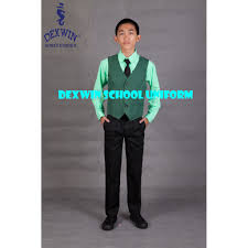 Bajuku sdh setengah basah akibat hujan dan tampaknya bapak ojek ini, sebut saja pak mahmud (aku hingga kini tdk tahu namanya), tdk membawa jas hujan. Vest Hijau Kain Licin Pakaian Pengawas Sekolah Rendah Sekolah Menengah Green 3xl New Pgmall