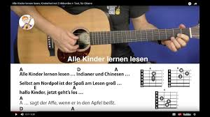 Es klappert die mühle am rauschenden bach. Alle Kinder Lernen Lesen Kinderlied Mit 3 Akkorden Text Fur Gitarre Youtube