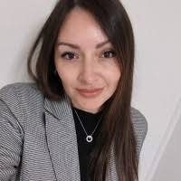 60+ perfiles de «Cristabel»