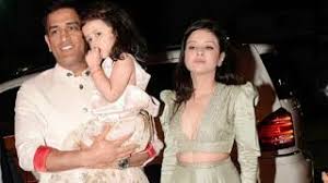 Sakshi has completed her graduation in hotel management from aurangabad and loves to cook. Sakshi Dhoni Height Net Worth Affairs Age Bio And More 2021 The Personage