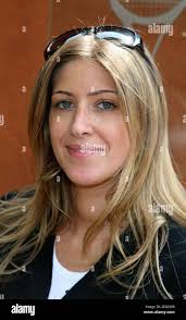 Amanda poses hi-res stock photography and images