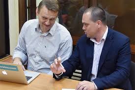 Известный доктор и политолог проанализировал фото алексея навального из больницы. Advokat Navalnyh Nazval Rossiyu Gosudarstvom Kurilshika Obshestvo Rossiya Lenta Ru