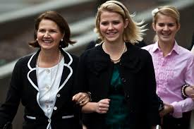 Touch device users, explore by touch or with. Elizabeth Smart Interviews A Kidnapping Survivor Whose Story Is A Lot Like Her Own It Airs Sunday On Lifetime