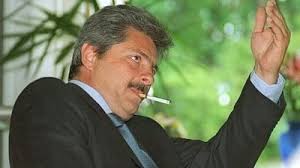 Cheia banilor fni trebuie cautata la banca lui vacaroiu. Sorin Ovidiu Vintu Actualitate Ziare Com Mobile