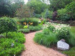 Decomposed granite is the least expensive way to pave a patio, walkway, or driveway. 75 Beautiful Decomposed Granite Landscaping Pictures Ideas July 2021 Houzz