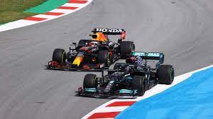 Hamilton's mercedes pit stop is a tenth quicker than red bull and verstappen's but the dutchman's rapid out lap means the undercut comes off. Spanish Grand Prix 2021 Lewis Hamilton And Mercedes Outclass Red Bull S Max Verstappen In Catalonia Eurosport