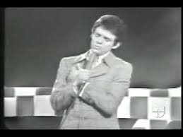 Jose Jose Pero Te Extrano Sin Embargo Por Esta Sociedad Este Tiempo Tener Sentimiento Resulta Inaudito Y N Jose Jose Jose Jose Cantante Musica En Espanol