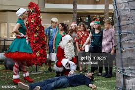 24 Santas Hernandez Photos & High Res Pictures