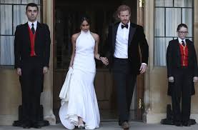 Diana und charles bei ihrer hochzeit 1981. Konigliche Hochzeitsparty Meghan Tragt Den Ring Von Prinzessin Diana Panorama Stuttgarter Zeitung
