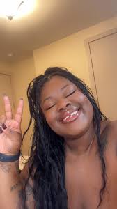 Hey everyone! A friend of mine is urgently looking for a room to rent in or  around the airport area. 🔹 Budget: up to 900€ 🔹 Move-in: ASAP 🔹 Job:  He's a