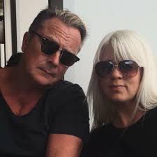 Afternoon all, Can anyone recommend a blue tooth speaker or speaker set  that doesn't require remortgaging to purchase and gives a good sound for a  garage bar/man cave? Required for music possibly